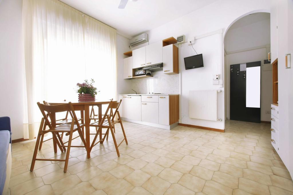 Residence Barusso Alassio Camera foto